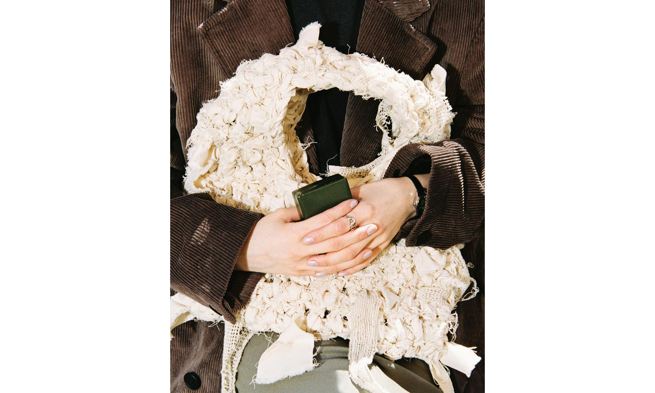 OUR LEGACY 发布手工 Crochet Bag 系列
