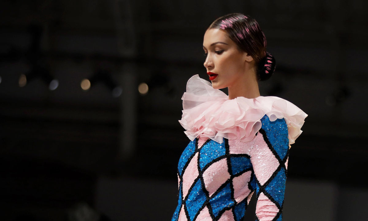 MOSCHINO 将携手 4 位设计师于 9 月举办 40 周年大秀