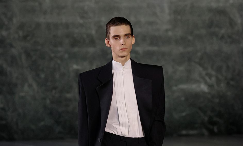 女装男穿？Saint Laurent 发布 2024 春季男装系列