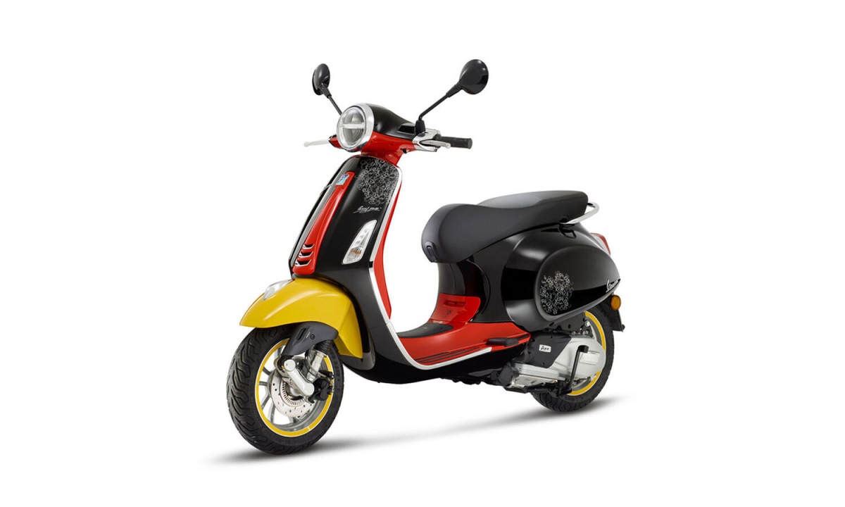 Vespa 与 Disney 联名推出全新 Mickey Mouse 主題电动车