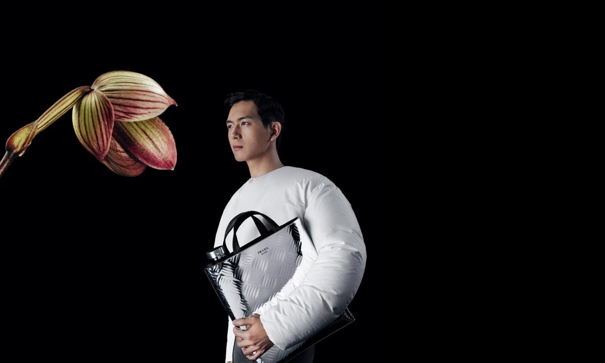 PRADA 发布 2023 秋冬系列全球广告