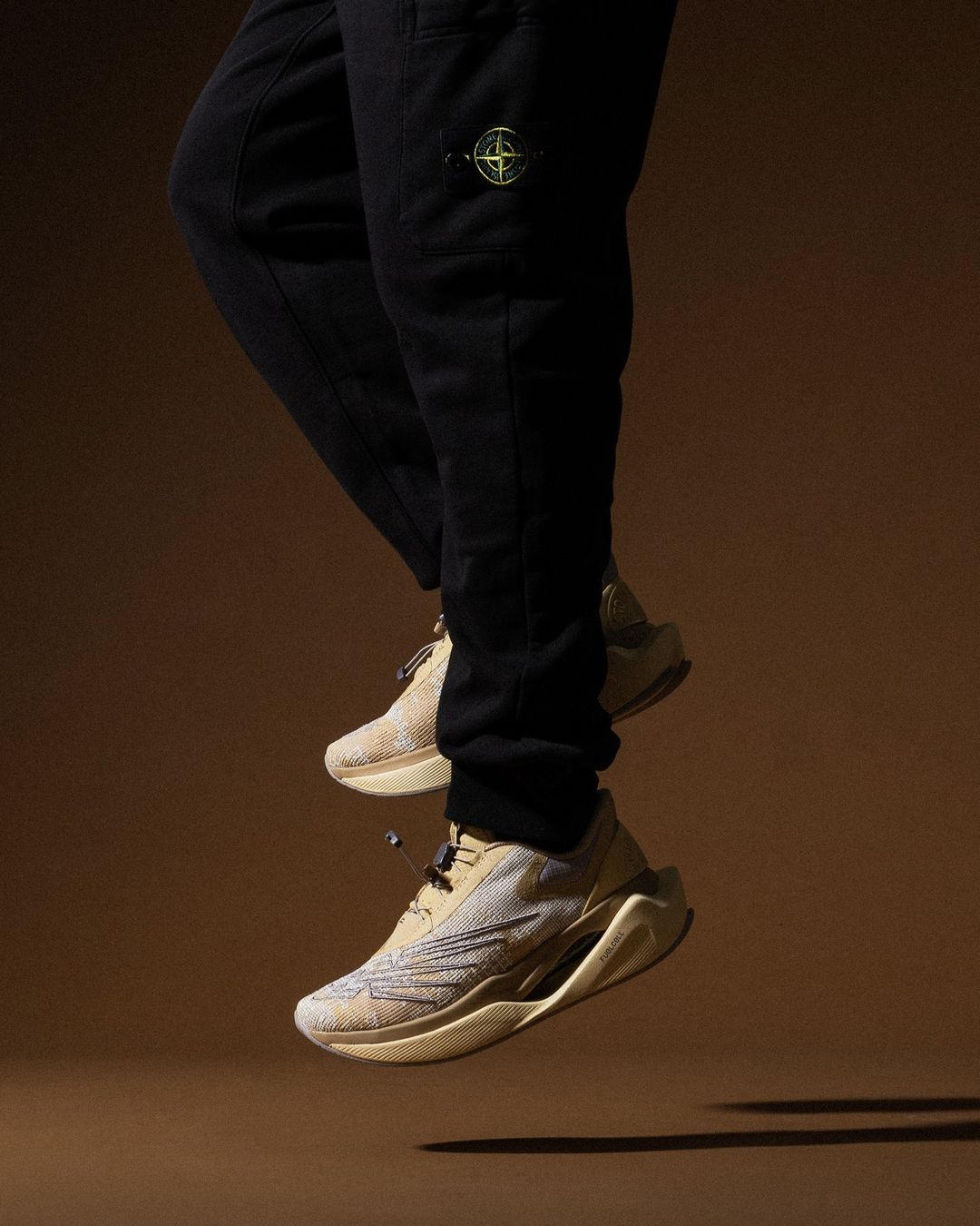 特価】 希少！新作！new balance×stoneisland スニーカー - www