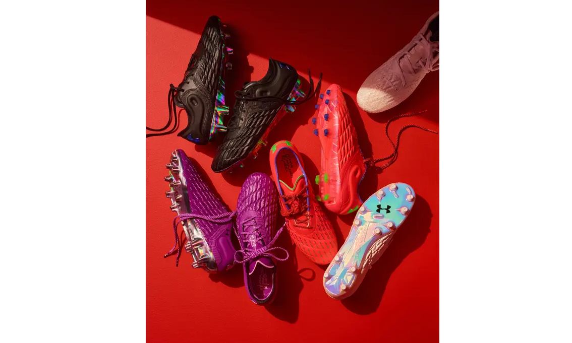 Under Armour 推出首款女子足球鞋