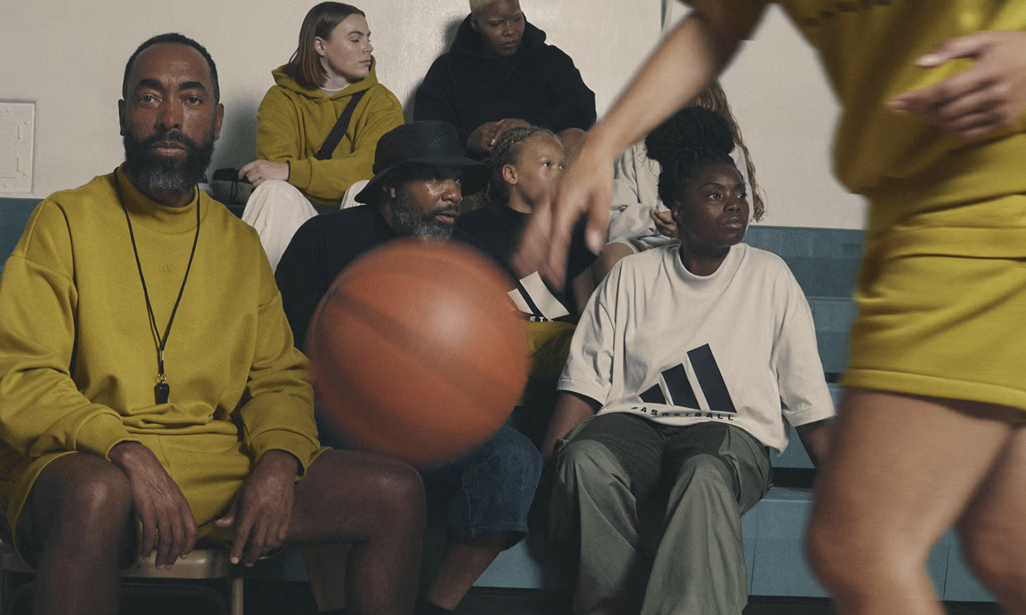 巴黎世家平替？adidas Basketball 的爆款系列你上身了吗？
