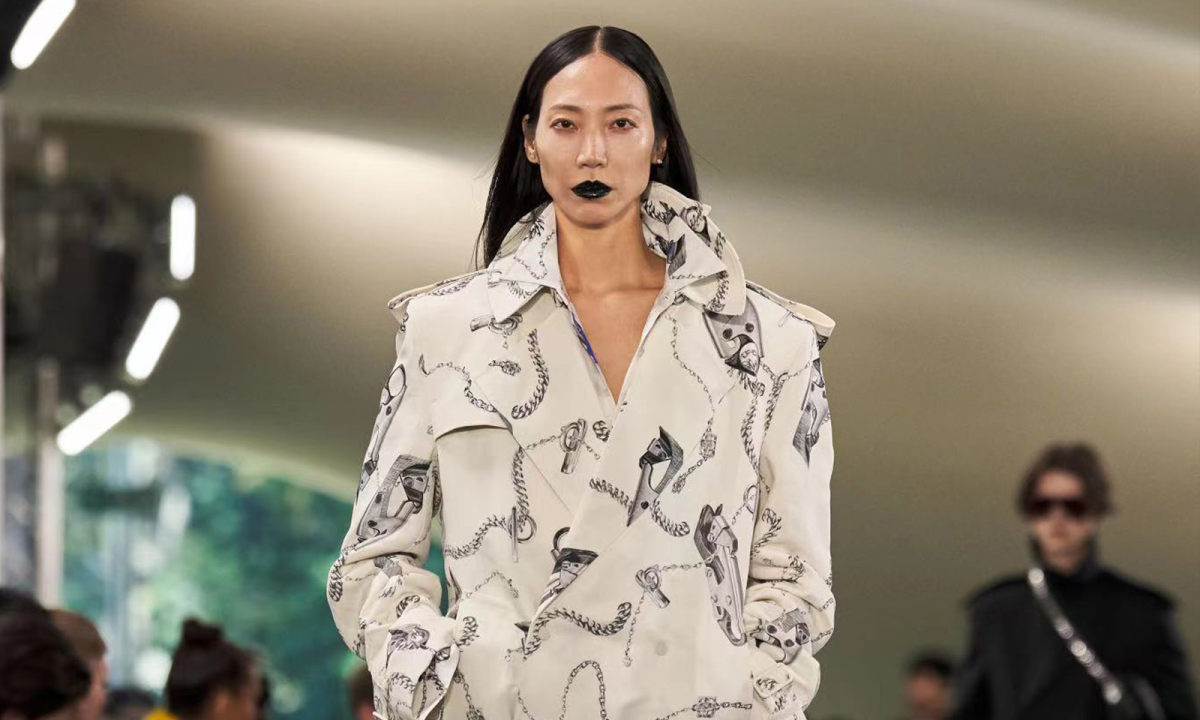 BURBERRY 2024 春夏系列登场