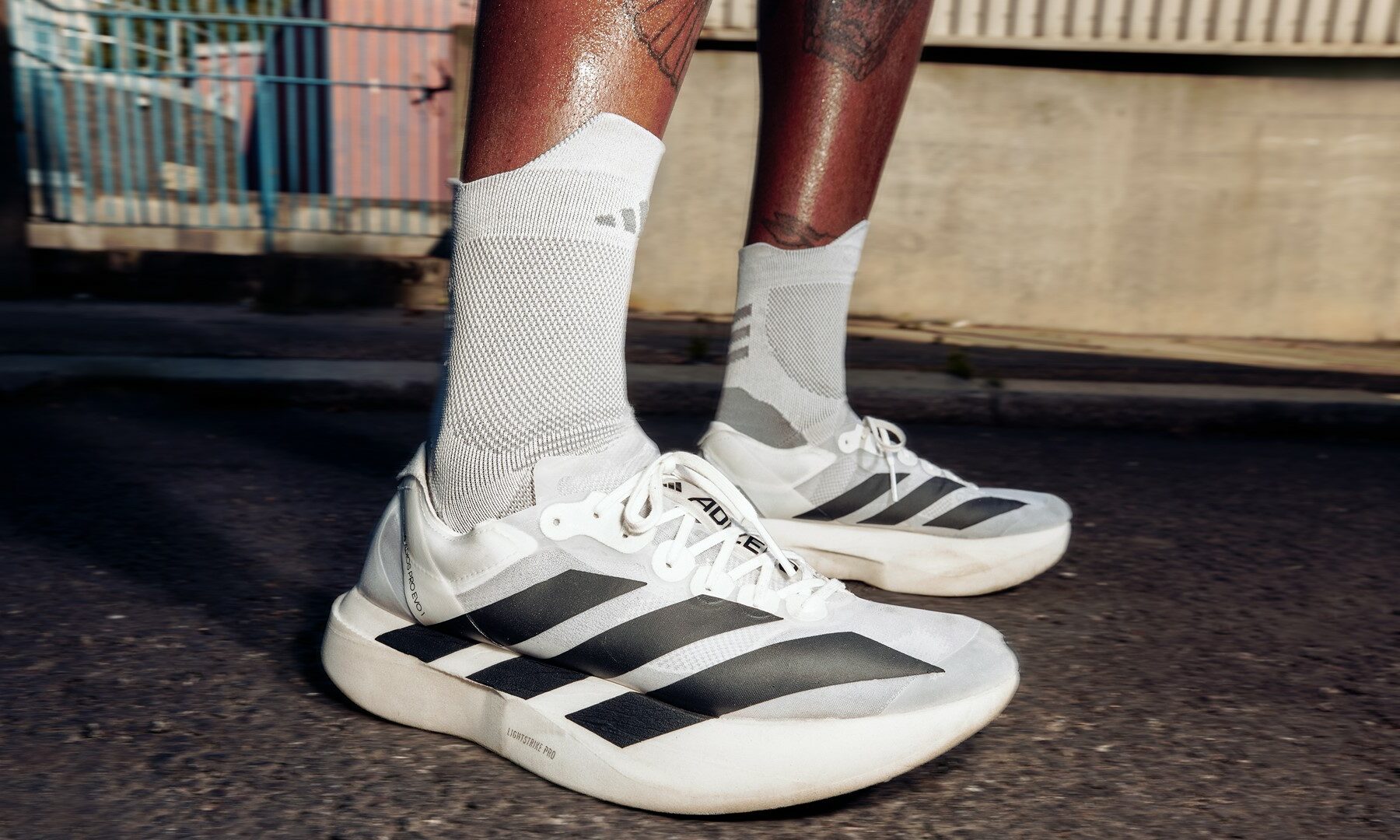 adidas 推出其史上最轻跑鞋