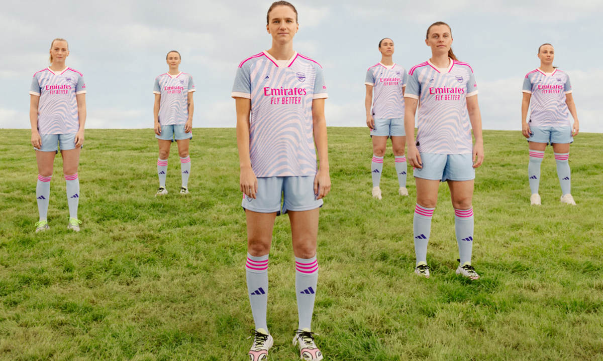 携手 Stella McCartney，adidas 打造 Arsenal 女足队服