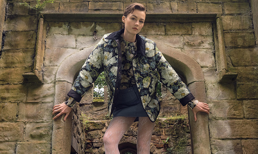 Barbour 与 House of Hackney 联名推出 2023 秋冬最新系列