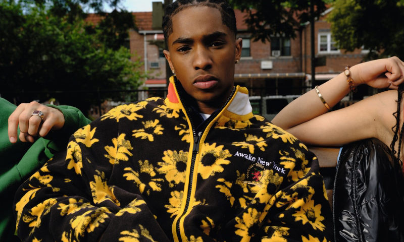 Tommy Hilfiger 携手 Awake NY 打造胶囊系列