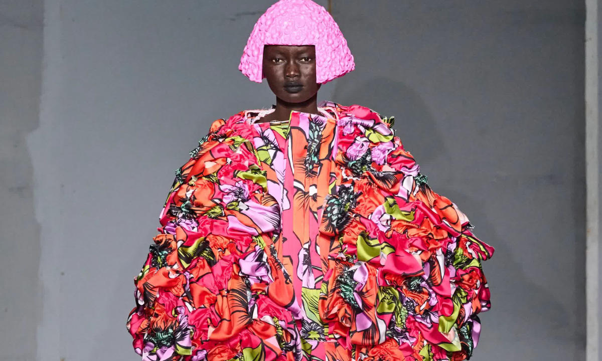 COMME des GARÇONS 2024 春夏系列发布
