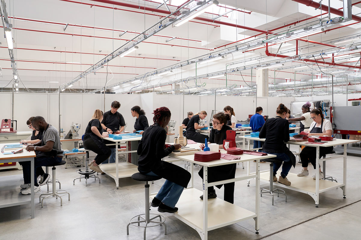 BOTTEGA VENETA 开设 Accademia Labor et Ingenium 设计学院