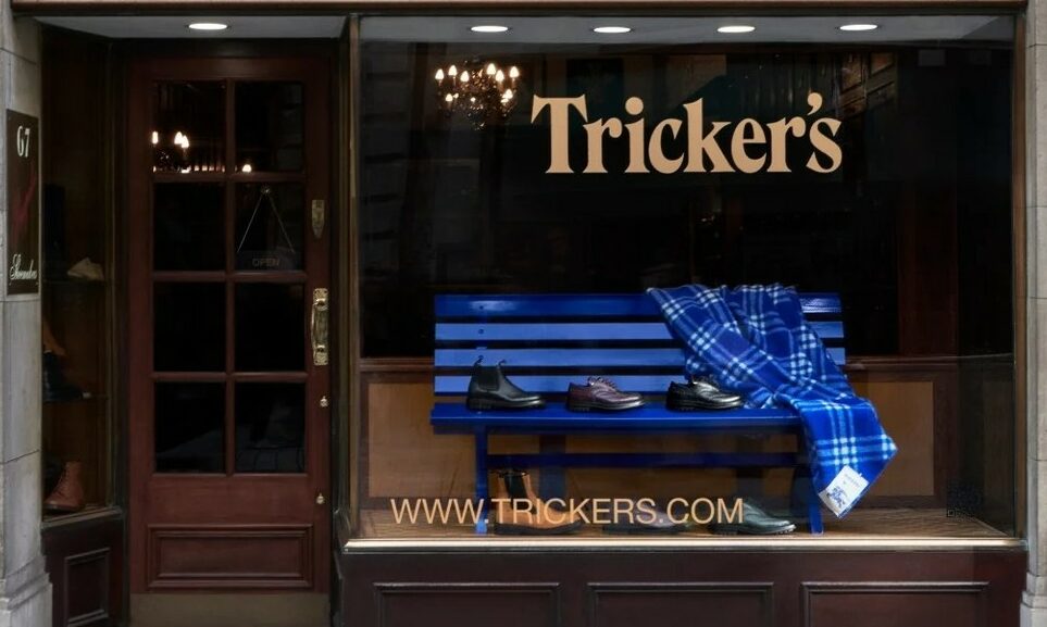 BURBERRY 与制鞋商 Tricker’s 合作推出秋冬鞋履
