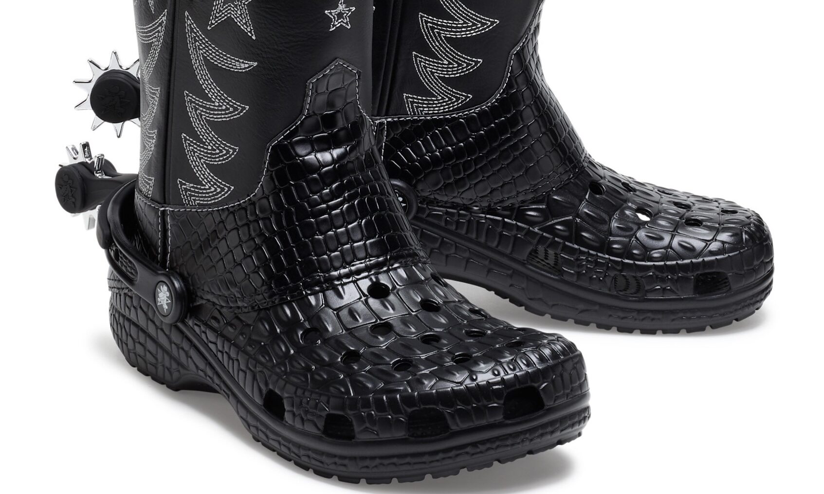 洞洞鞋「花样百出」，Crocs Classic Cowboy Boot 即将上市