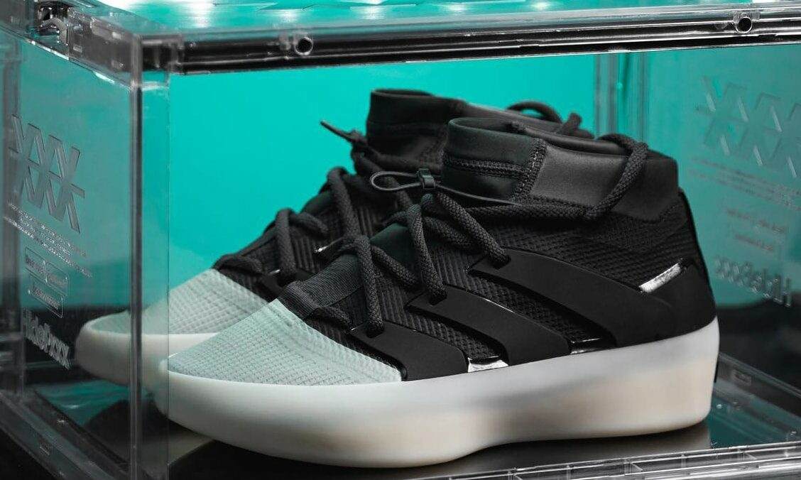 Fear of God Athletics x adidas The Two 更多细节图曝光