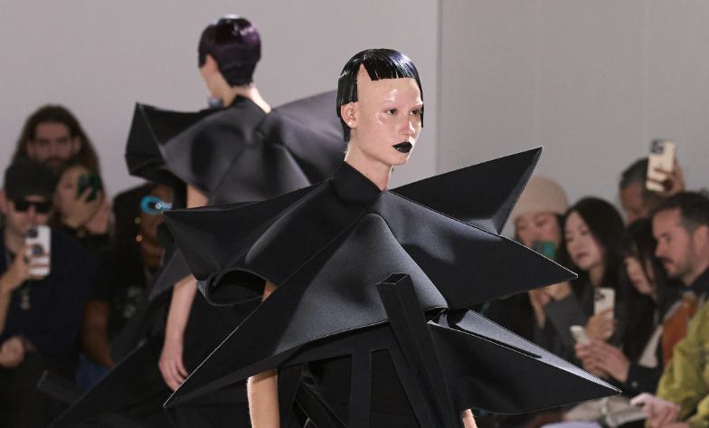Junya Watanabe 2024 春夏成衣系列发布