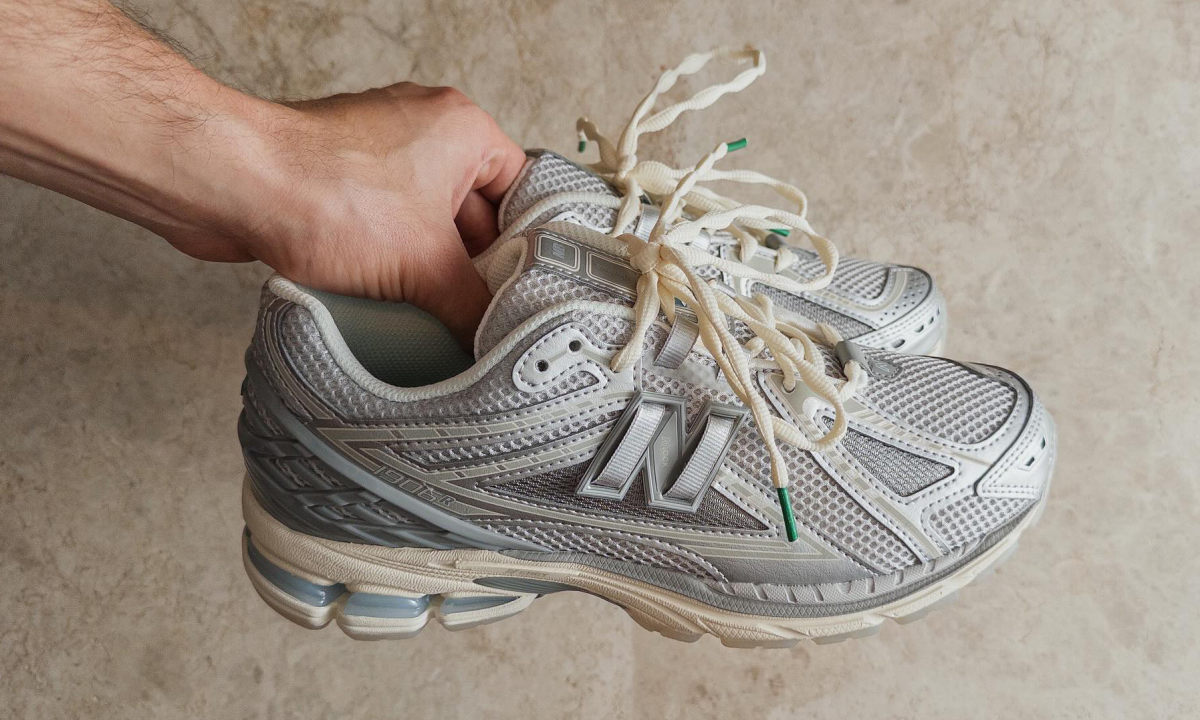 New Balance 再度携手 UP THERE 合作，推出 1906R 联名鞋款