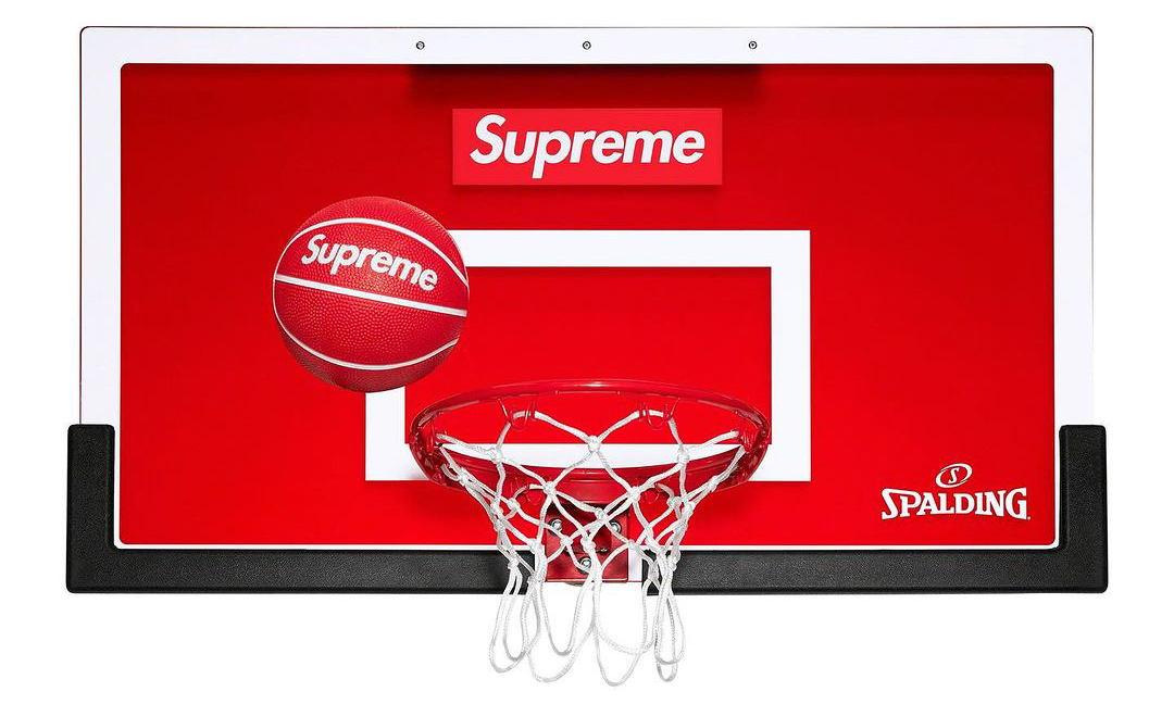 又拿篮球做文章？Supreme x SPALDING 全新合作系列释出
