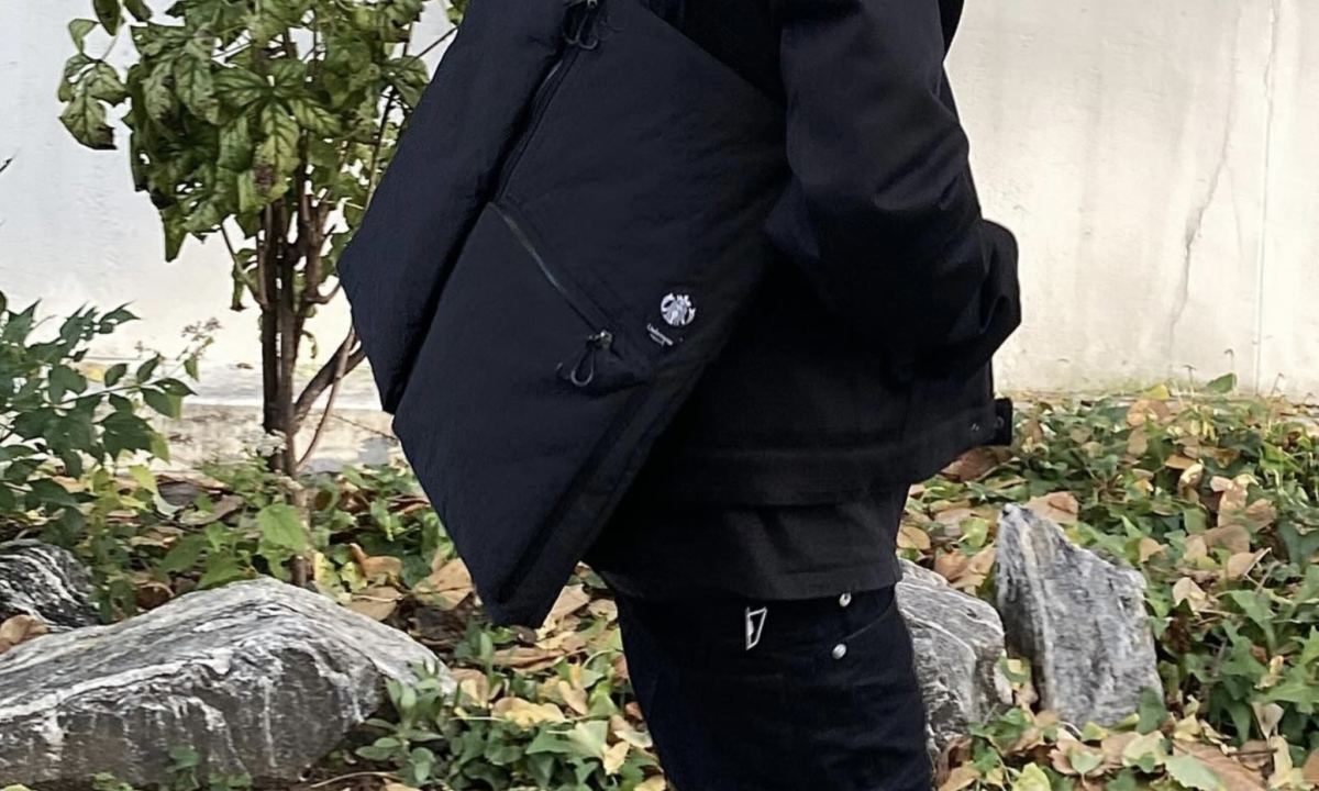 星巴克 x Undermycar 合作包款发售在即