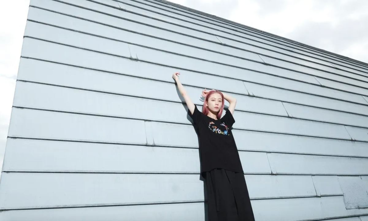 Ground Y 携手艺术家 SUMIRE 推出限量合作