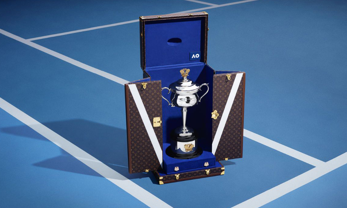 LOUIS VUITTON 为澳大利亚网球公开赛定制奖杯箱