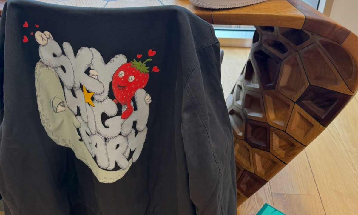 Sky High Farm x KAWS x Nike 服饰胶囊系列释出