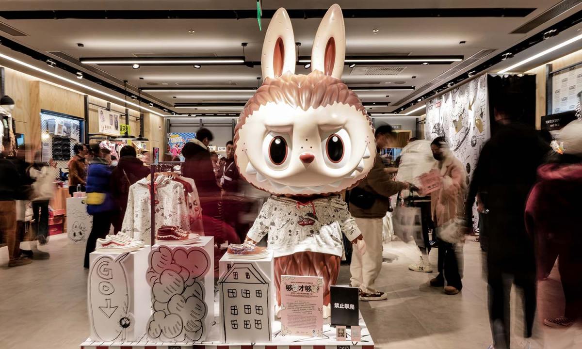 Vans 北京三里屯全新店铺盛大开业，携手 THE MONSTERS 带来「怪力全开」体验