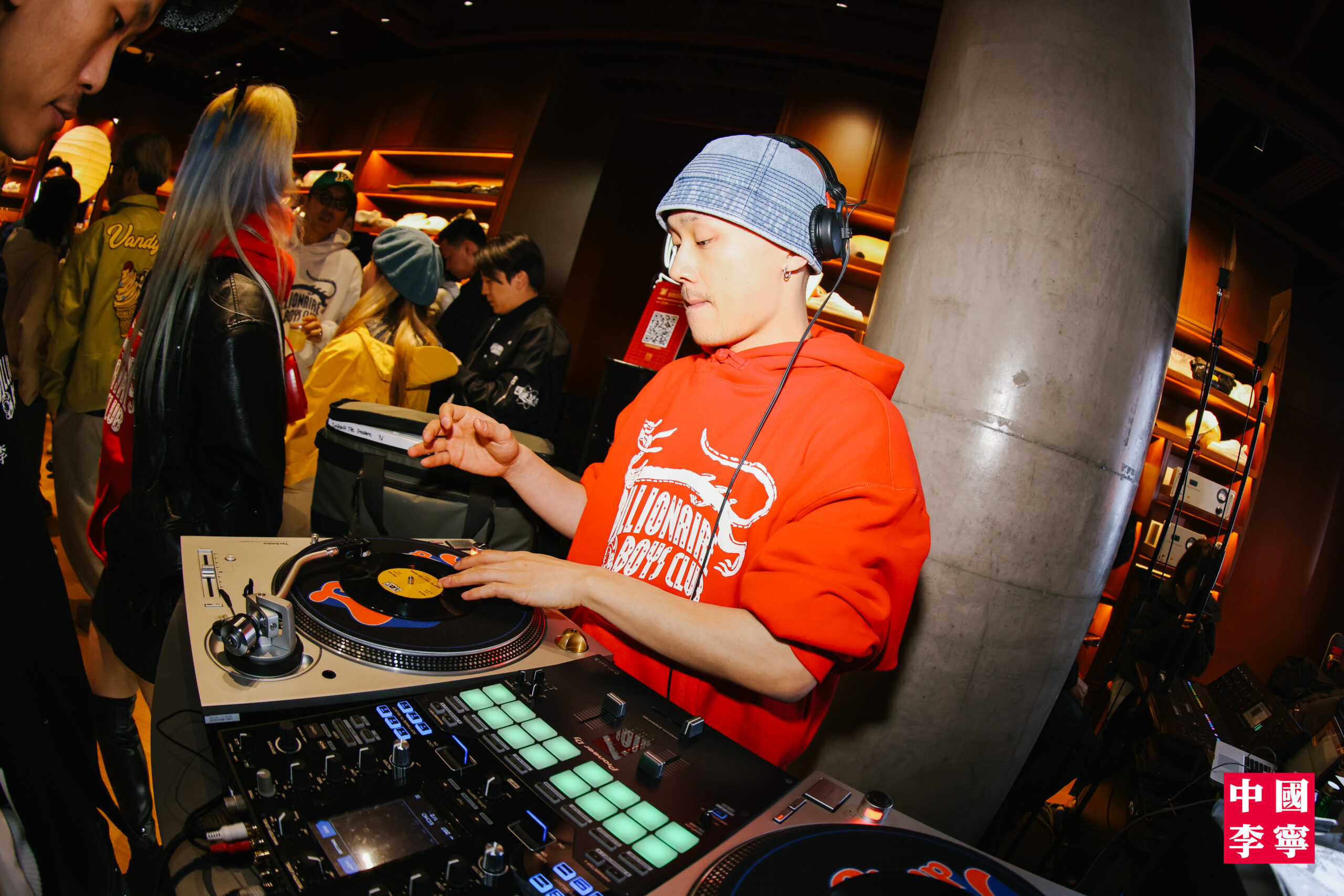 进入亿万少年俱乐部新年派对，就要穿上中国李宁的「新衣」 – NOWRE现客