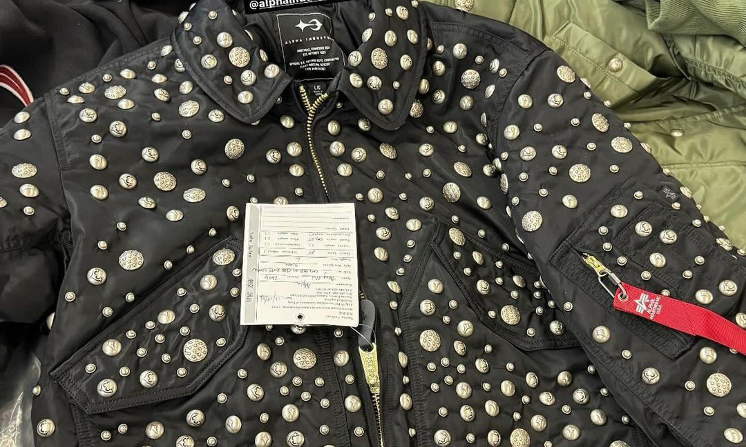 Thug Club x Alpha Industries 合作款 Bomber 率先露出