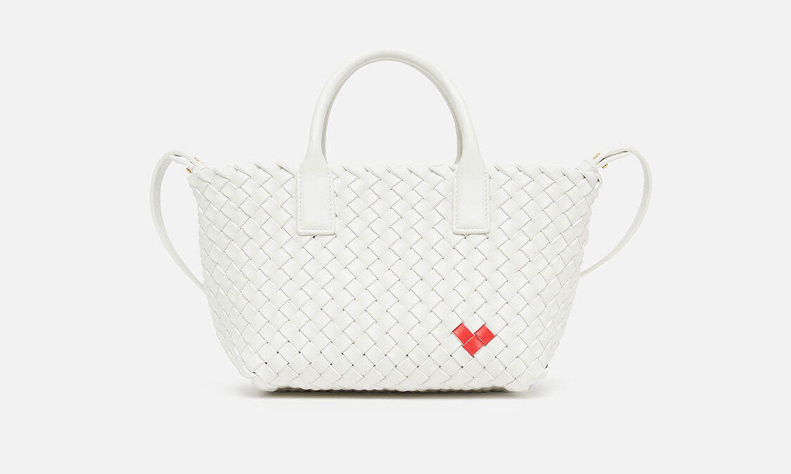 BOTTEGA VENETA 推出情人节胶囊系列