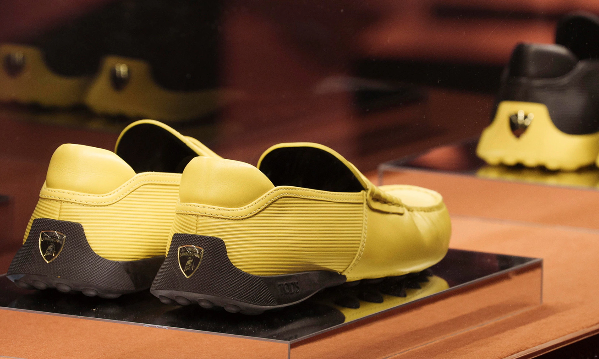 TOD’S x 兰博基尼首个鞋履系列于 Pitti Uomo 正式发布