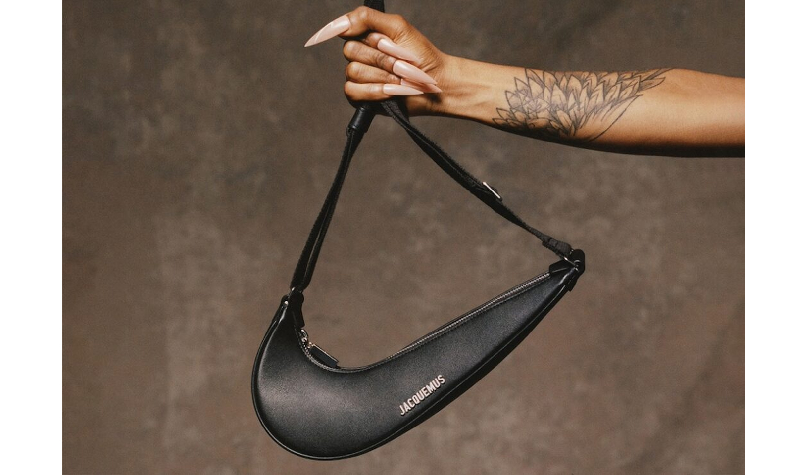 Jacquemus x Nike Swoosh Bag 合作单品登场
