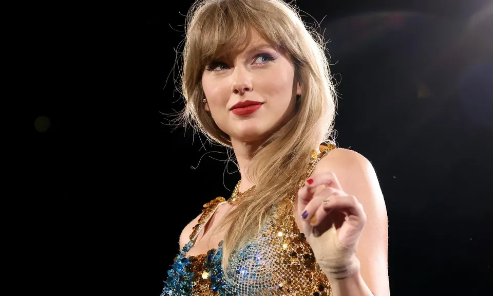Taylor Swift 成为 Billboard 200 前十累积上榜时间最长艺人