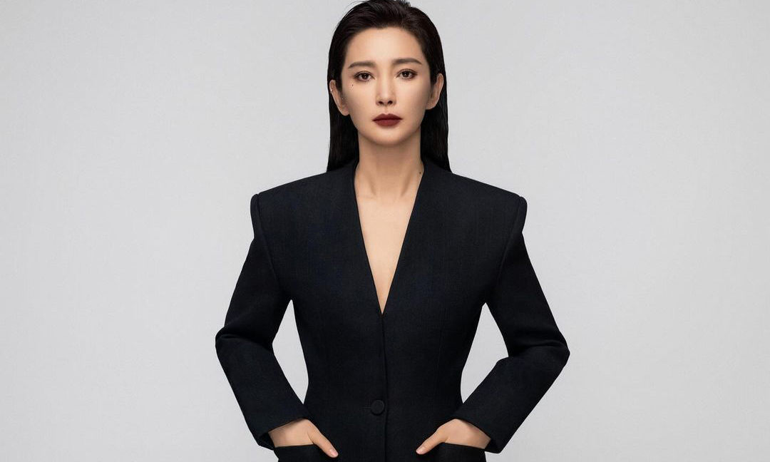 GIVENCHY 官宣李冰冰成为品牌形象大使