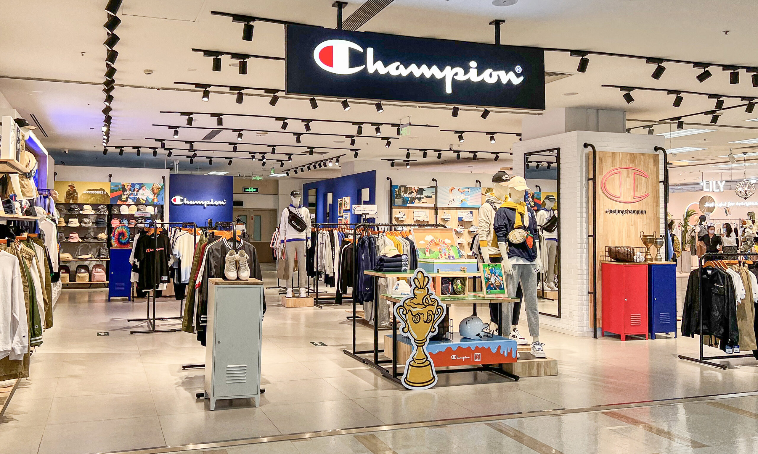 Champion 品牌被拍卖，起拍价高达 14 亿美元