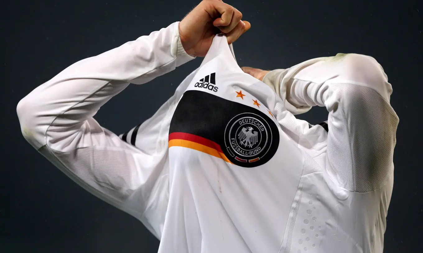 如何评价 Nike 替代 adidas 成为德国国家队赞助商？