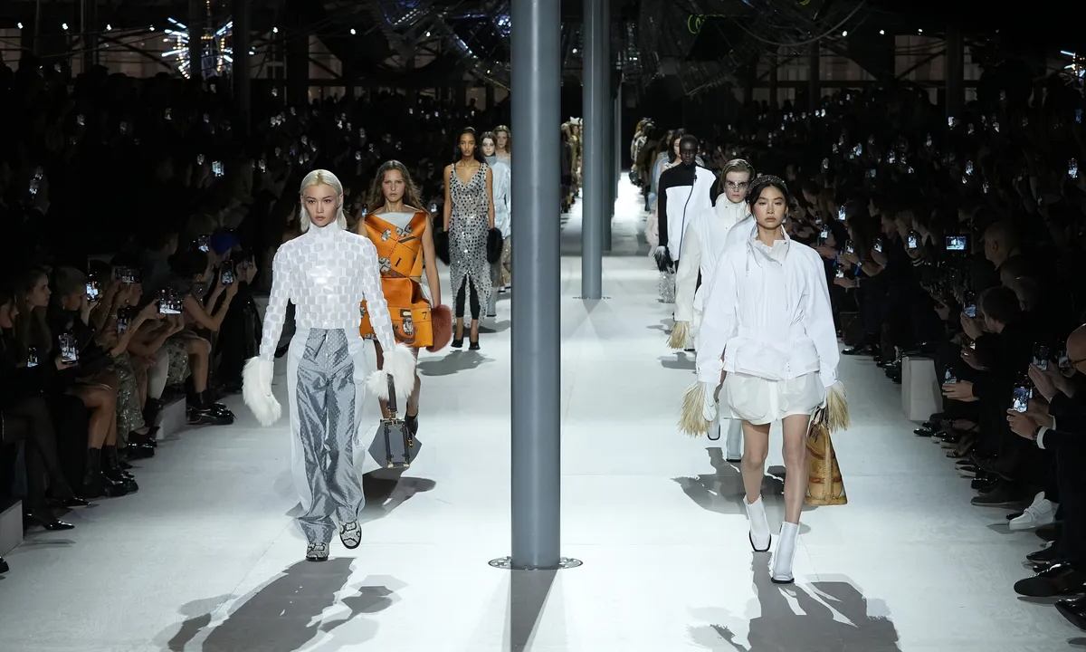 LOUIS VUITTON 发布 2024 秋冬女装系列