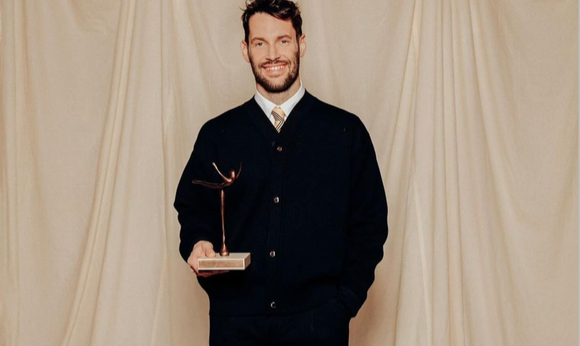 Simon Porte Jacquemus 荣获 Neiman Marcus 2024 时尚创新奖
