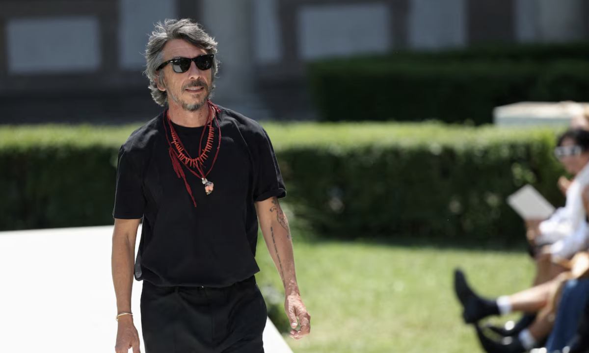 VALENTINO 宣布将缺席六月时装周