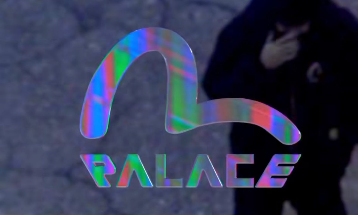 PALACE x EVISU 合作系列将于本周发布