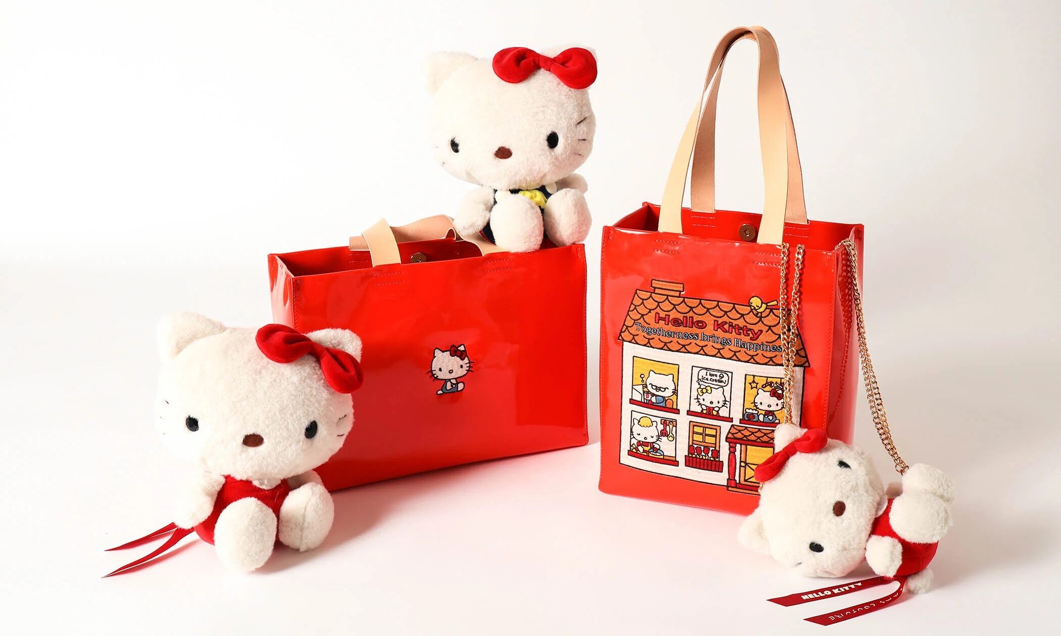 Hello Kitty 诞生五十周年，BEAMS COUTURE 与 Sanrio 推出合作系列