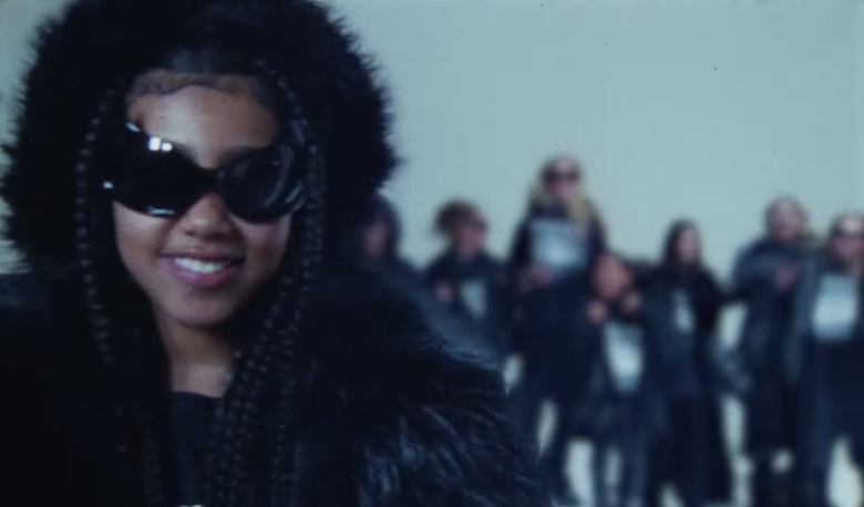 Ye、Ty Dolla $ign、North West 合作歌曲《TALKING》MV 正式发布