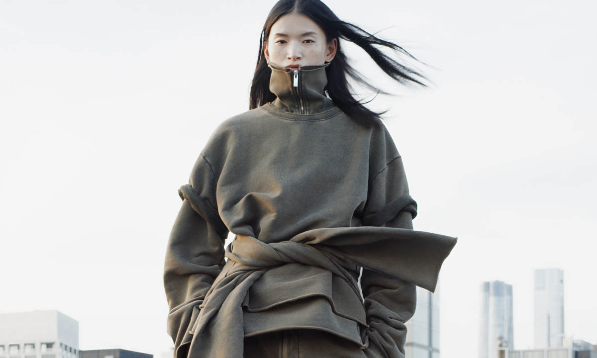 HELMUT LANG 正式发布 2025 度假系列