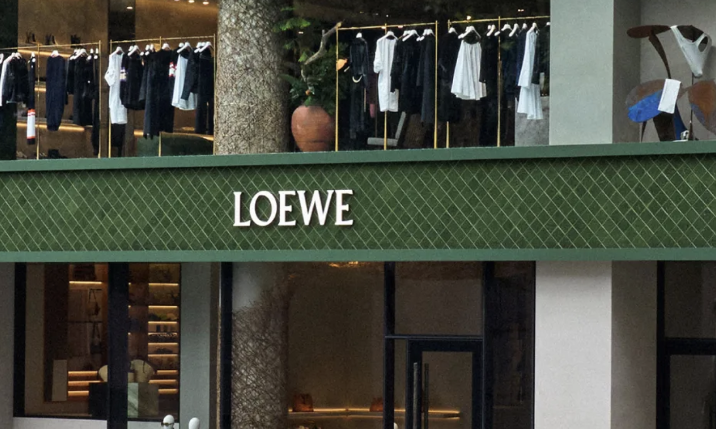 LOEWE 在首尔开设首家 Casa 商店