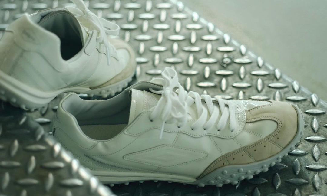 抢先预览 White Mountaineering 与 UMBRO、Reebok 的合作鞋款