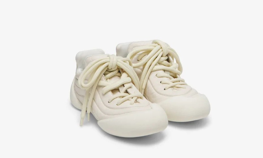 Alexander McQueen 推出全新鞋款 Flexion