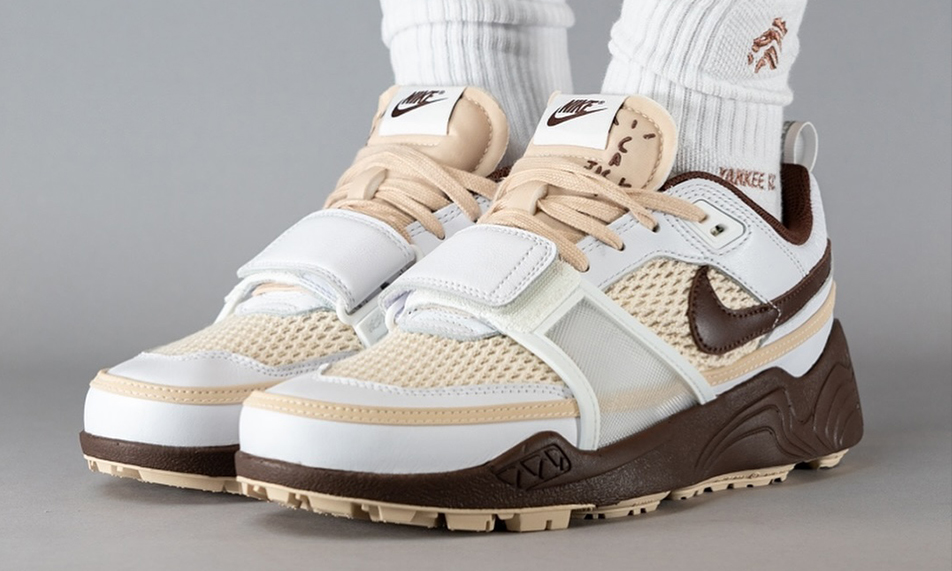 Travis Scott x Nike Zoom Field Jaxx「Light Chocolate」2024 发售预定