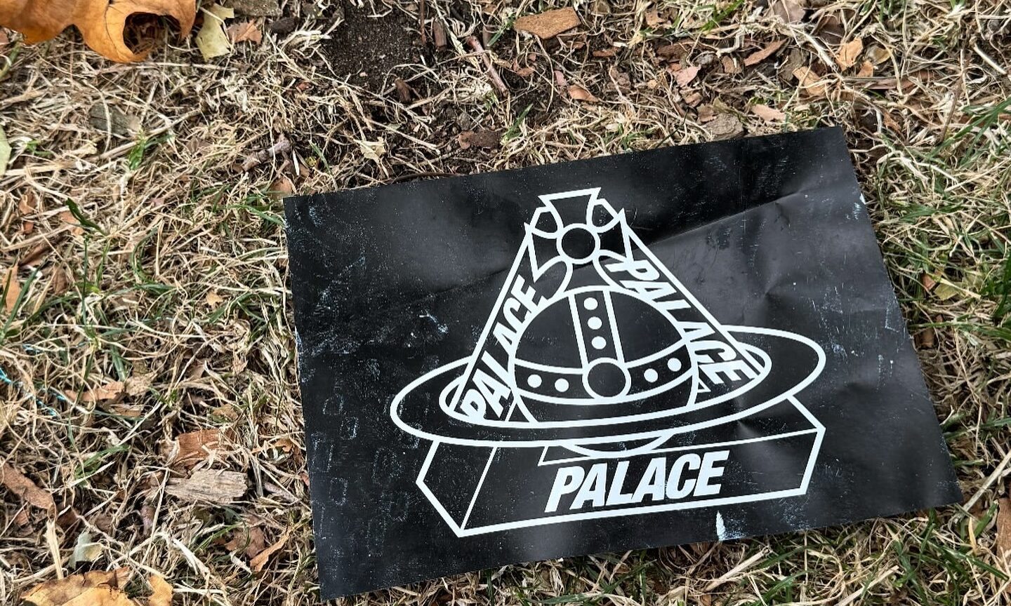 PALACE 将与 Vivienne Westwood 联手打造合作系列