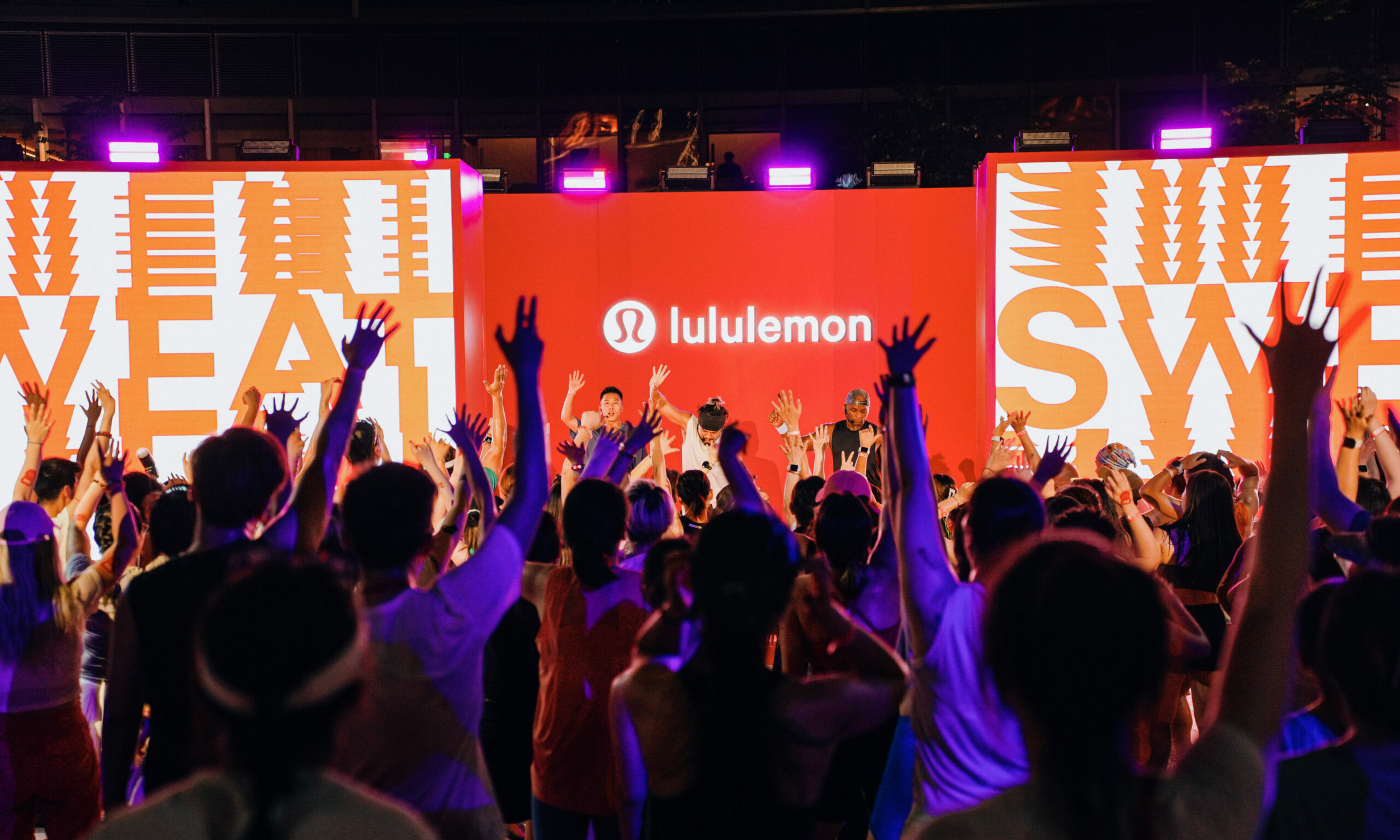 周冠宇、吴汉坤活力亮相 lululemon「夏日乐挑战」上海区域赛