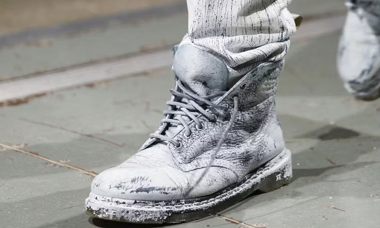 MM6 Maison Margiela x Dr. Martens 合作鞋款登场