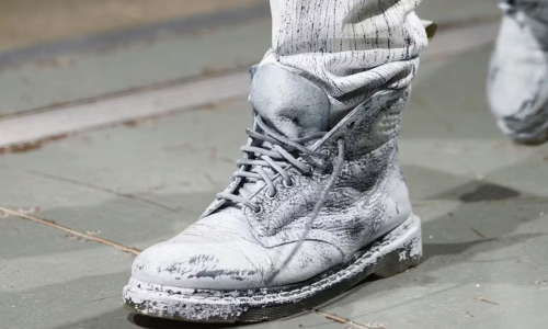 MM6 Maison Margiela x Dr. Martens 合作鞋款登场